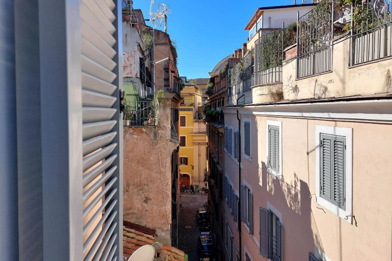 Vicolo Cellini By Halldis Rome Luaran gambar